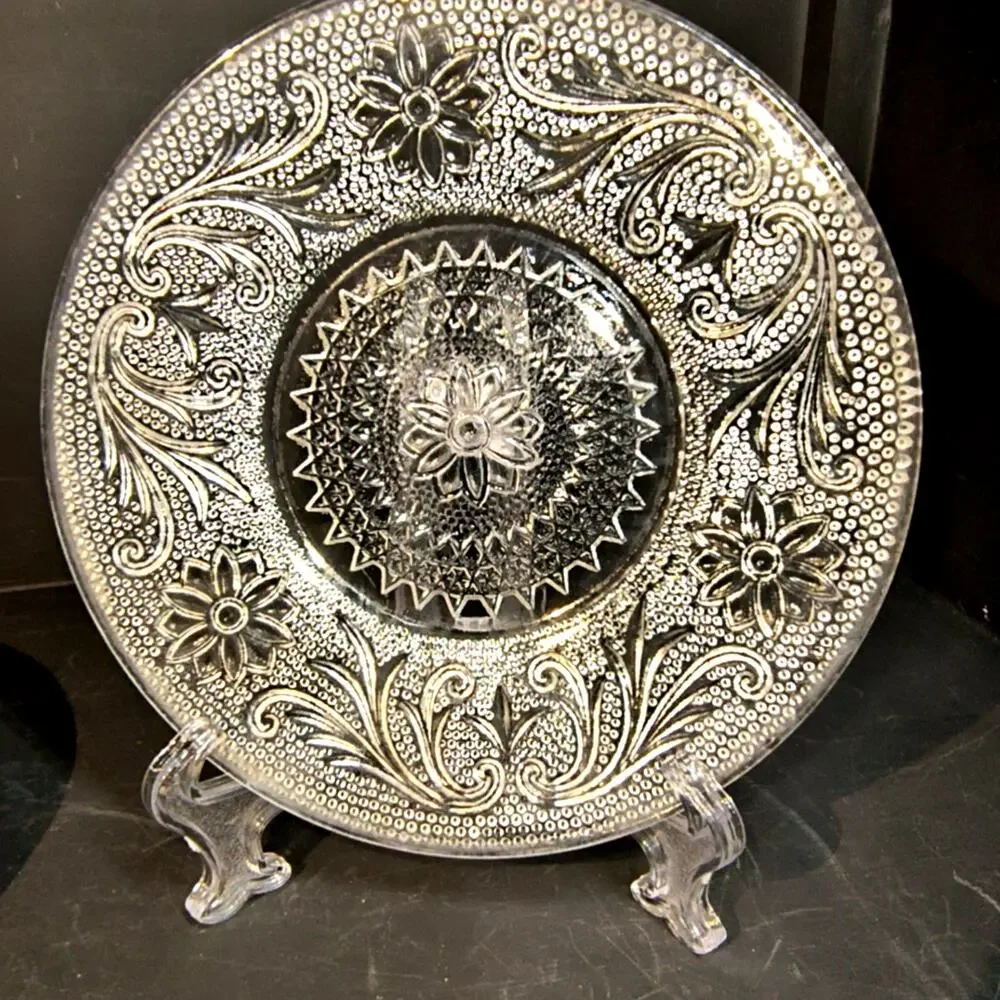 1661. Clear Glass Depression Era Dessert or Sherbet Plate